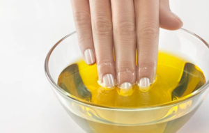 Limone e unghie